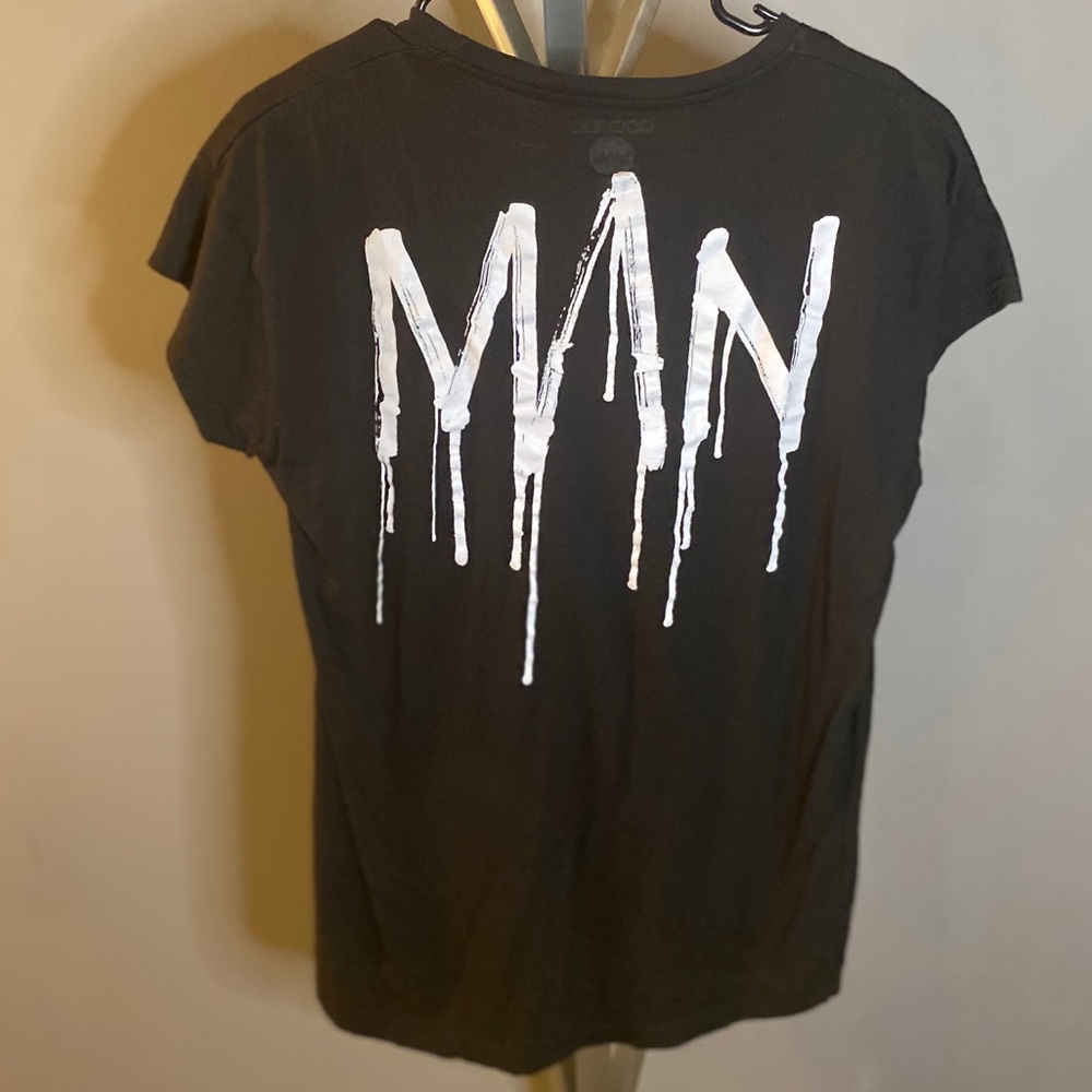 Boohoo Men’s Black T-Shirt w/ Shorter Sleeves